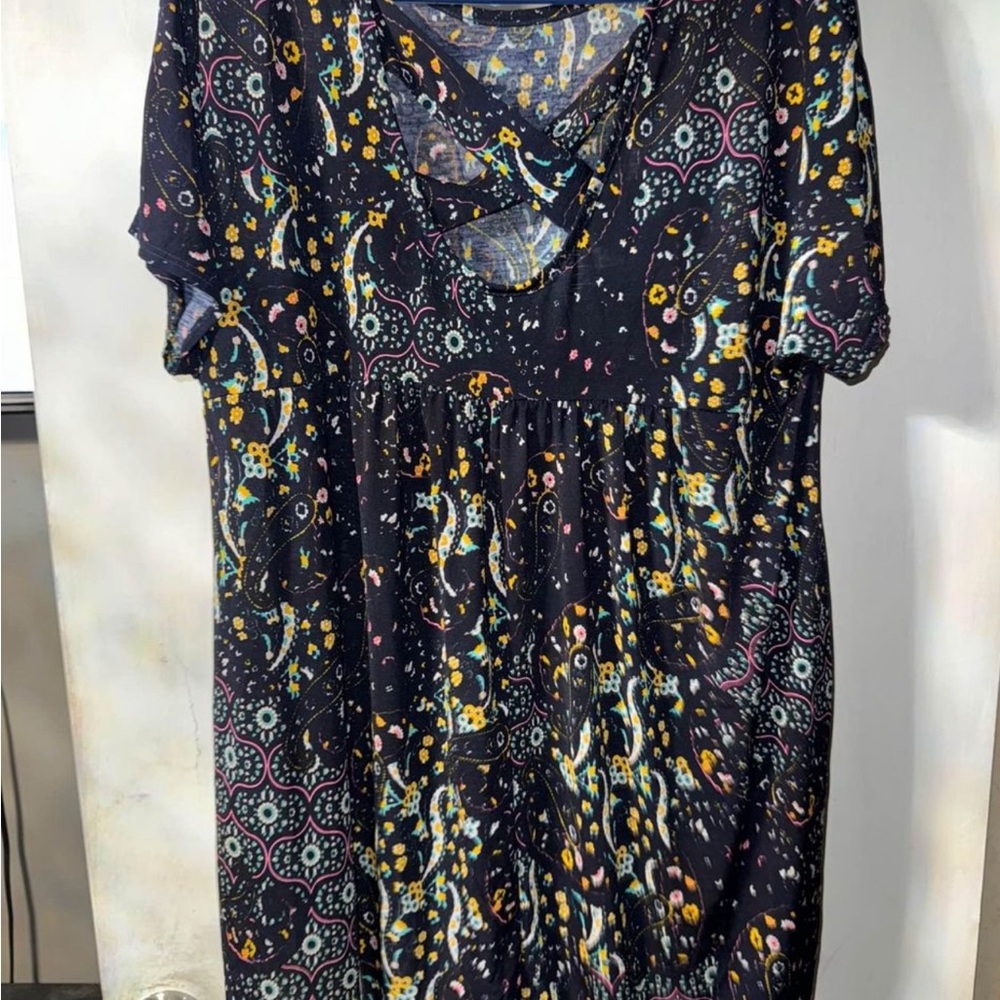 Women’s plus size 1X shirt